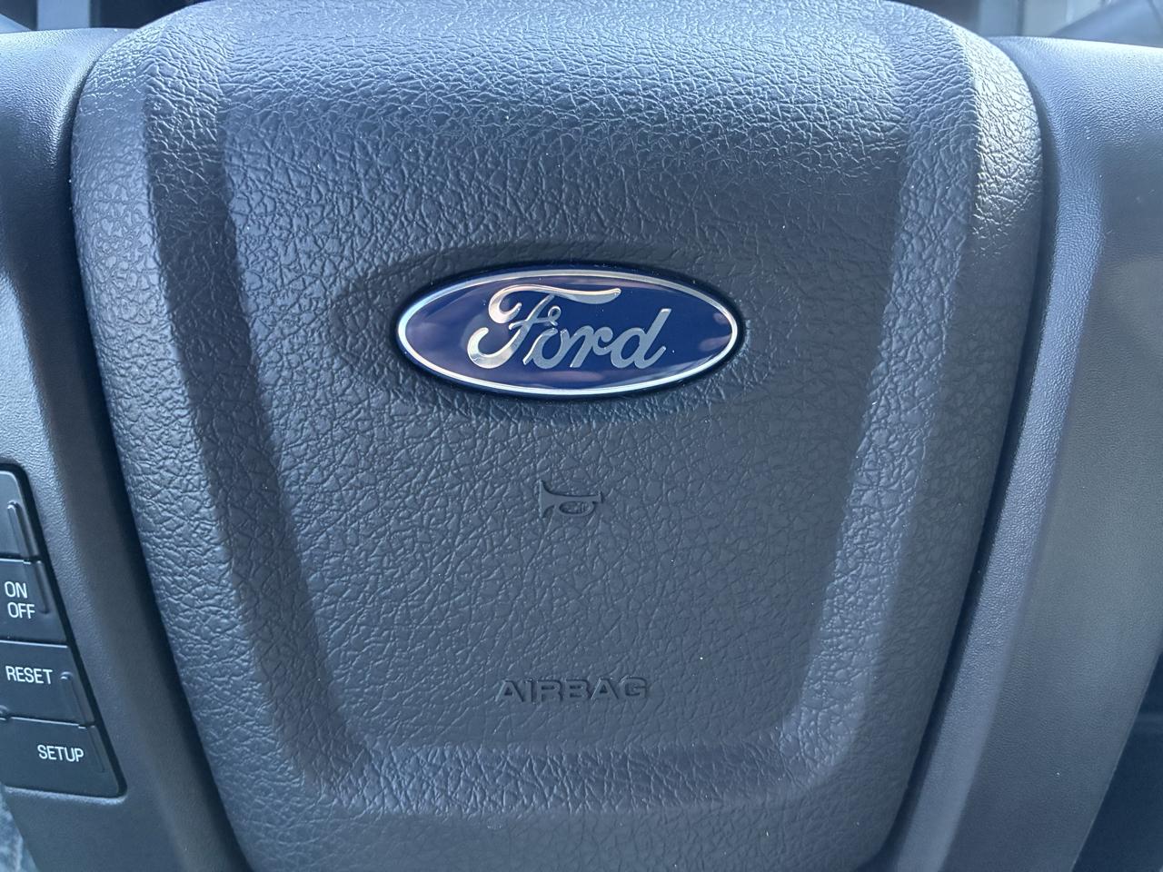 Ford F-150 4WD SuperCrew 145" XLT 2012