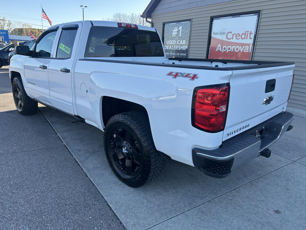 Chevrolet Silverado 1500 4WD Double Cab 143.5" LT w/1LT 2017