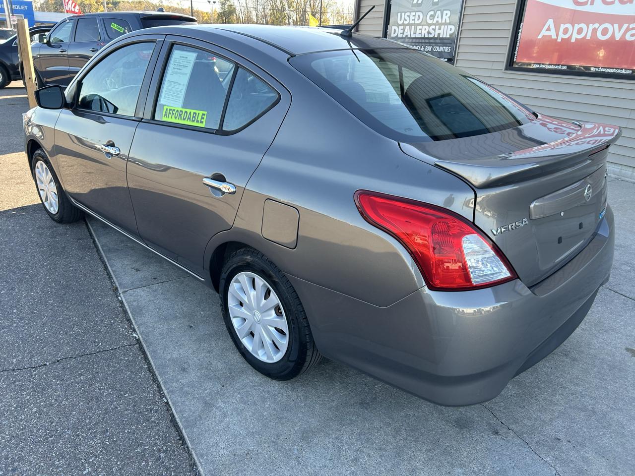 Nissan Versa 4dr Sdn CVT 1.6 S Plus 2016