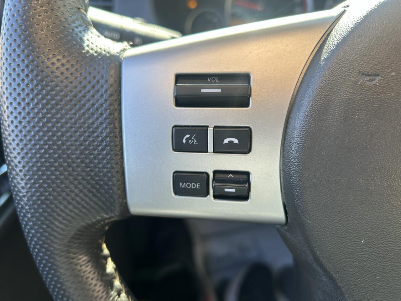 Nissan Frontier 4WD Crew Cab SWB Auto PRO-4X 2014