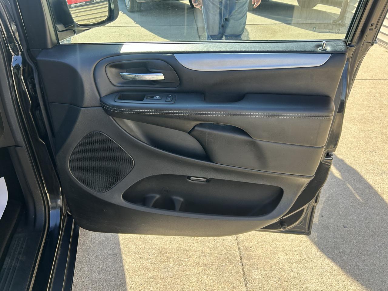Dodge Grand Caravan 4dr Wgn SXT 2017
