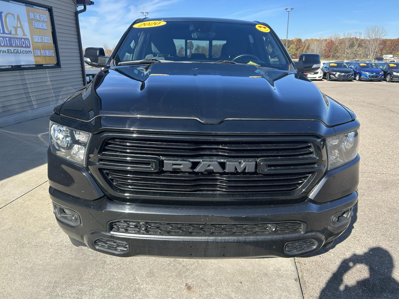 RAM 1500 Big Horn 4x4 Crew Cab 5'7" Box 2020