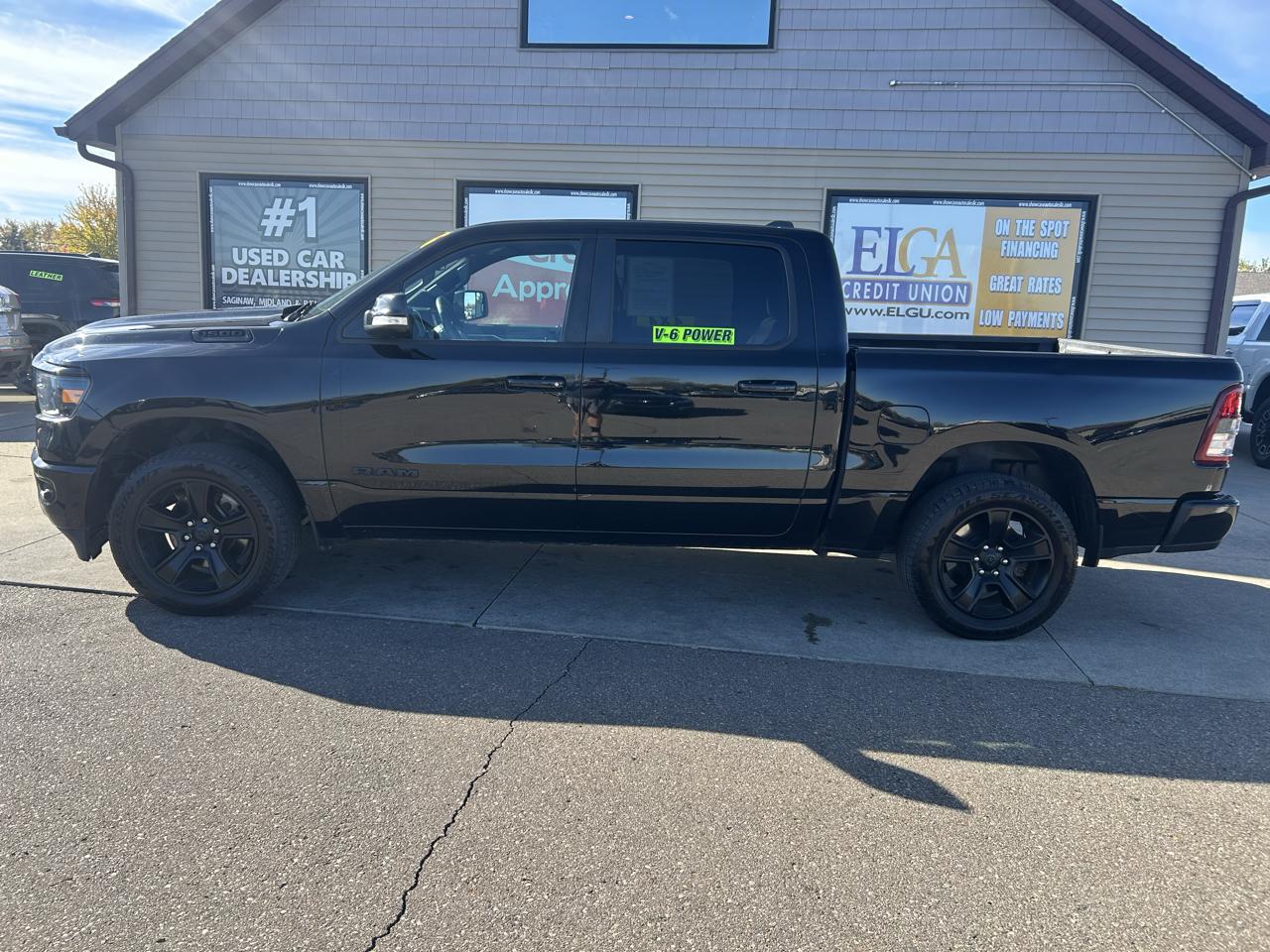 RAM 1500 Big Horn 4x4 Crew Cab 5'7" Box 2020