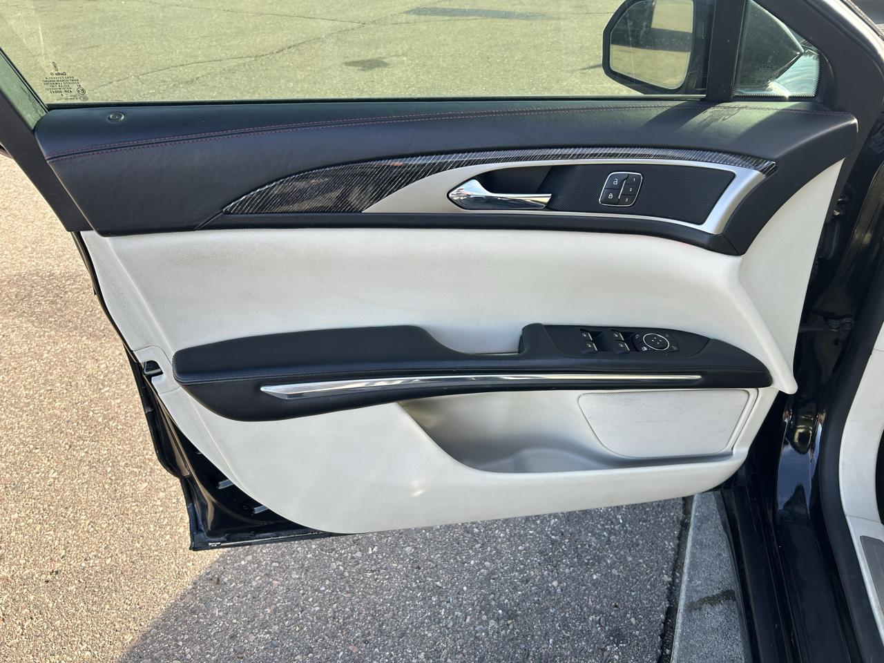 Lincoln MKZ 4dr Sdn Hybrid Black Label FWD 2015