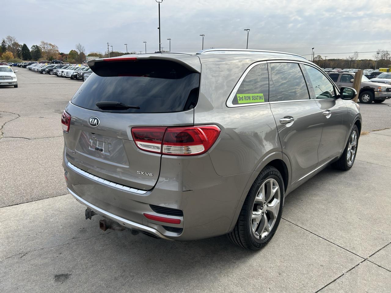 Kia Sorento AWD 4dr 3.3L SX 2016