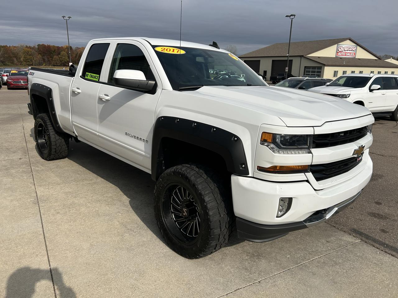 Chevrolet Silverado 1500 4WD Double Cab 143.5" LT w/2LT 2017