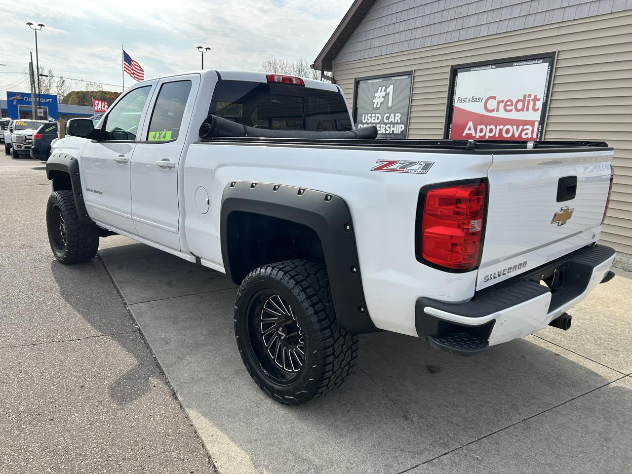 Chevrolet Silverado 1500 4WD Double Cab 143.5" LT w/2LT 2017