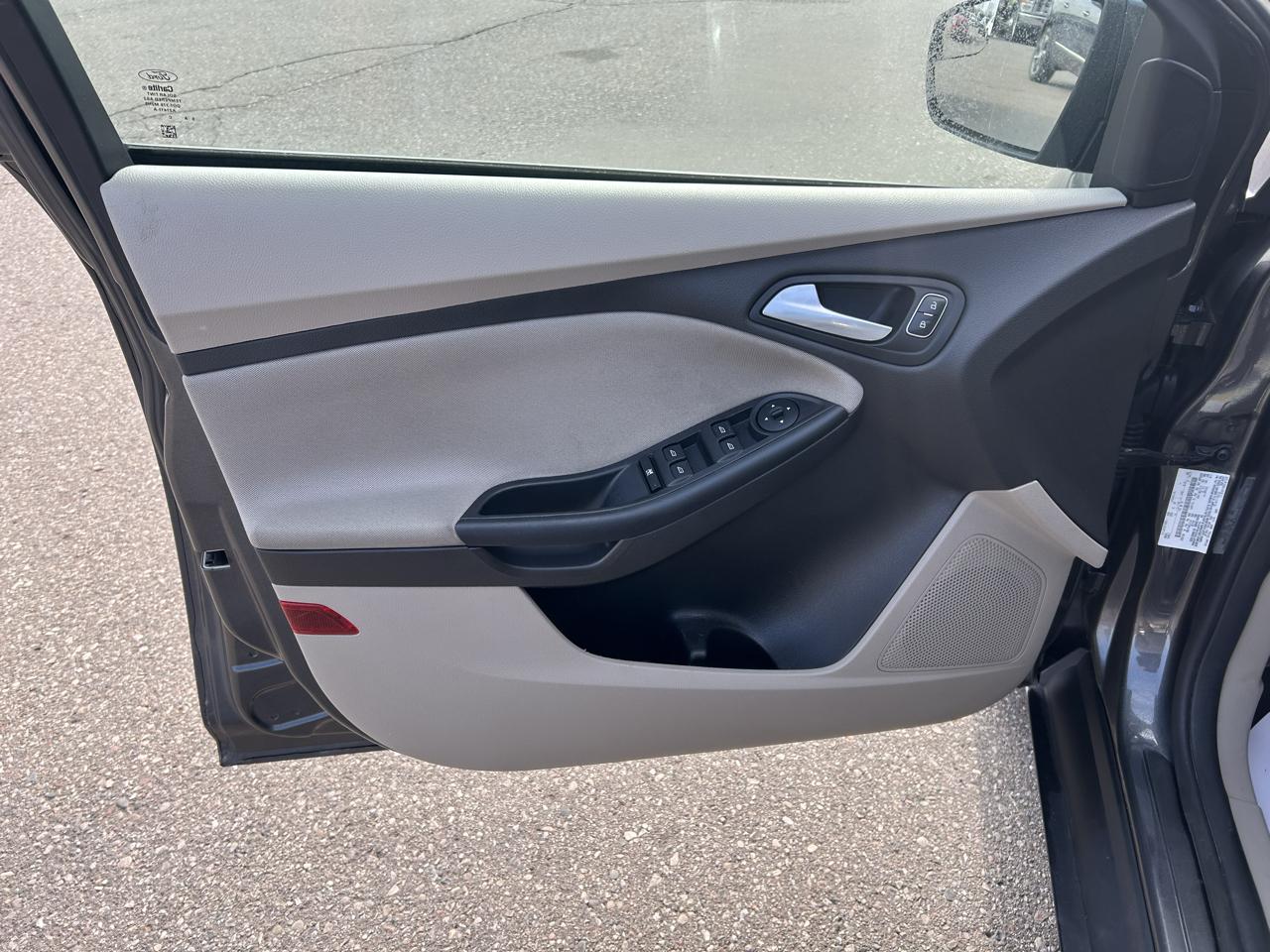 Ford Focus 5dr HB SE 2016