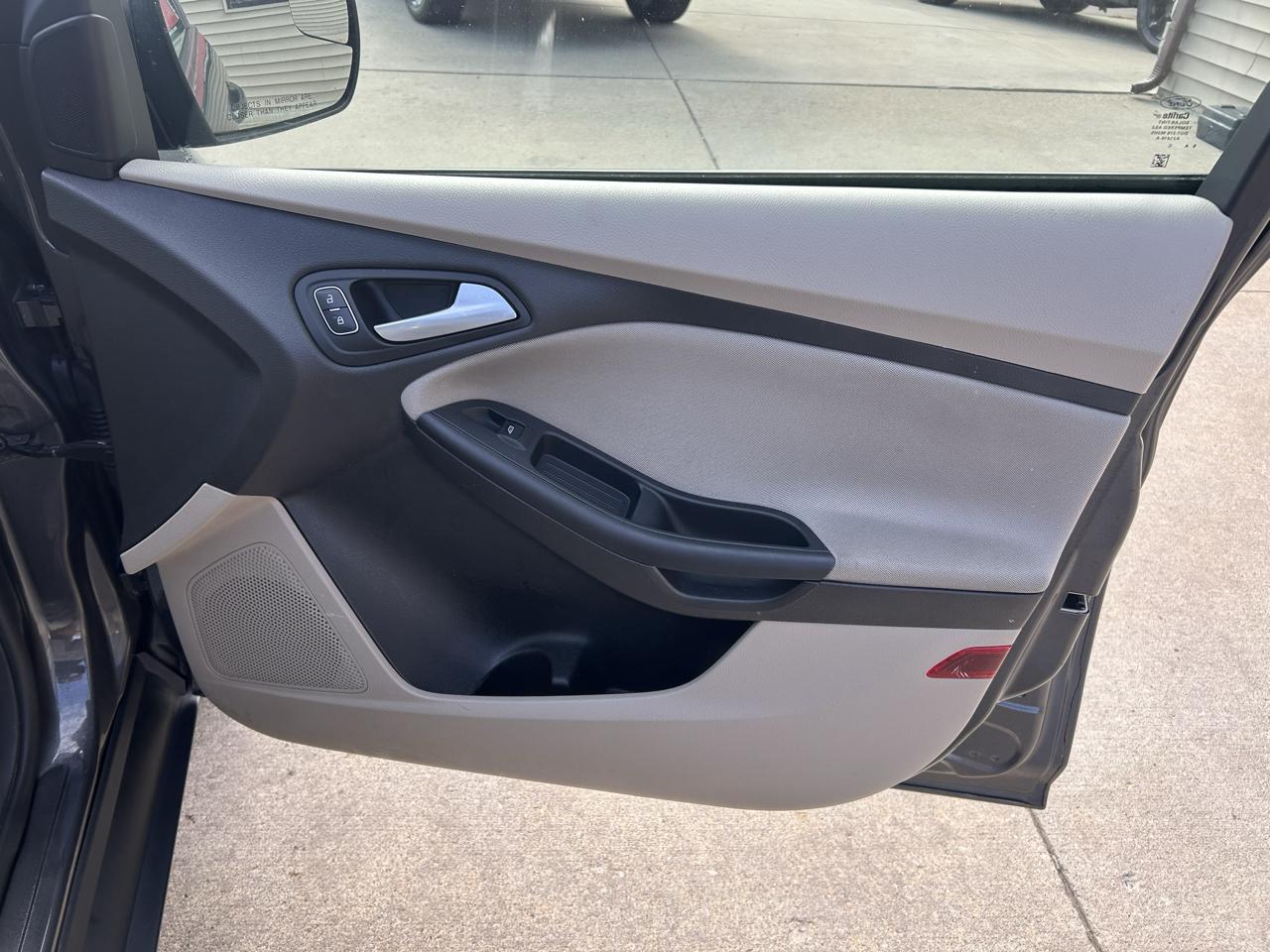 Ford Focus 5dr HB SE 2016