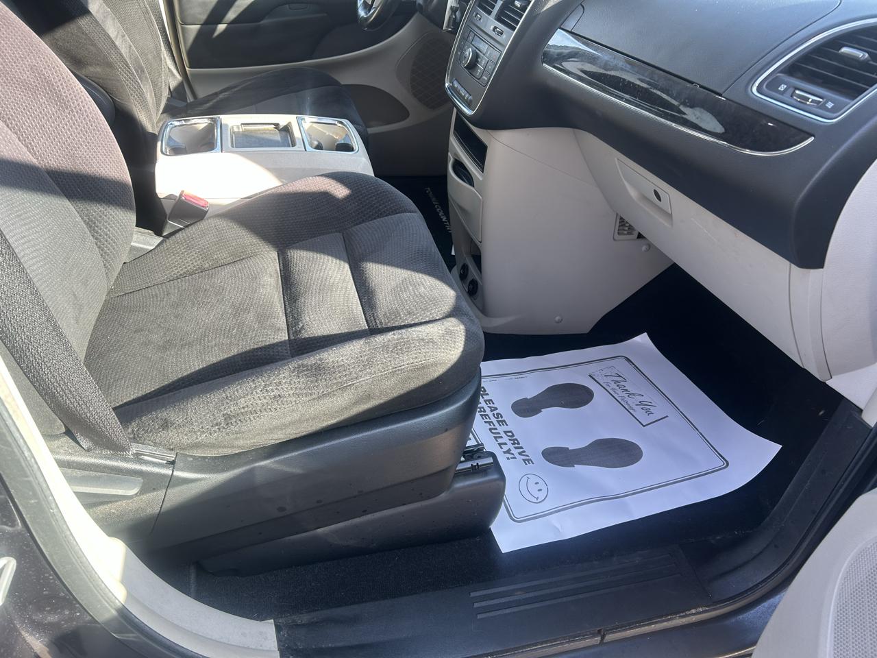 Chrysler Town & Country 4dr Wgn Touring 2014