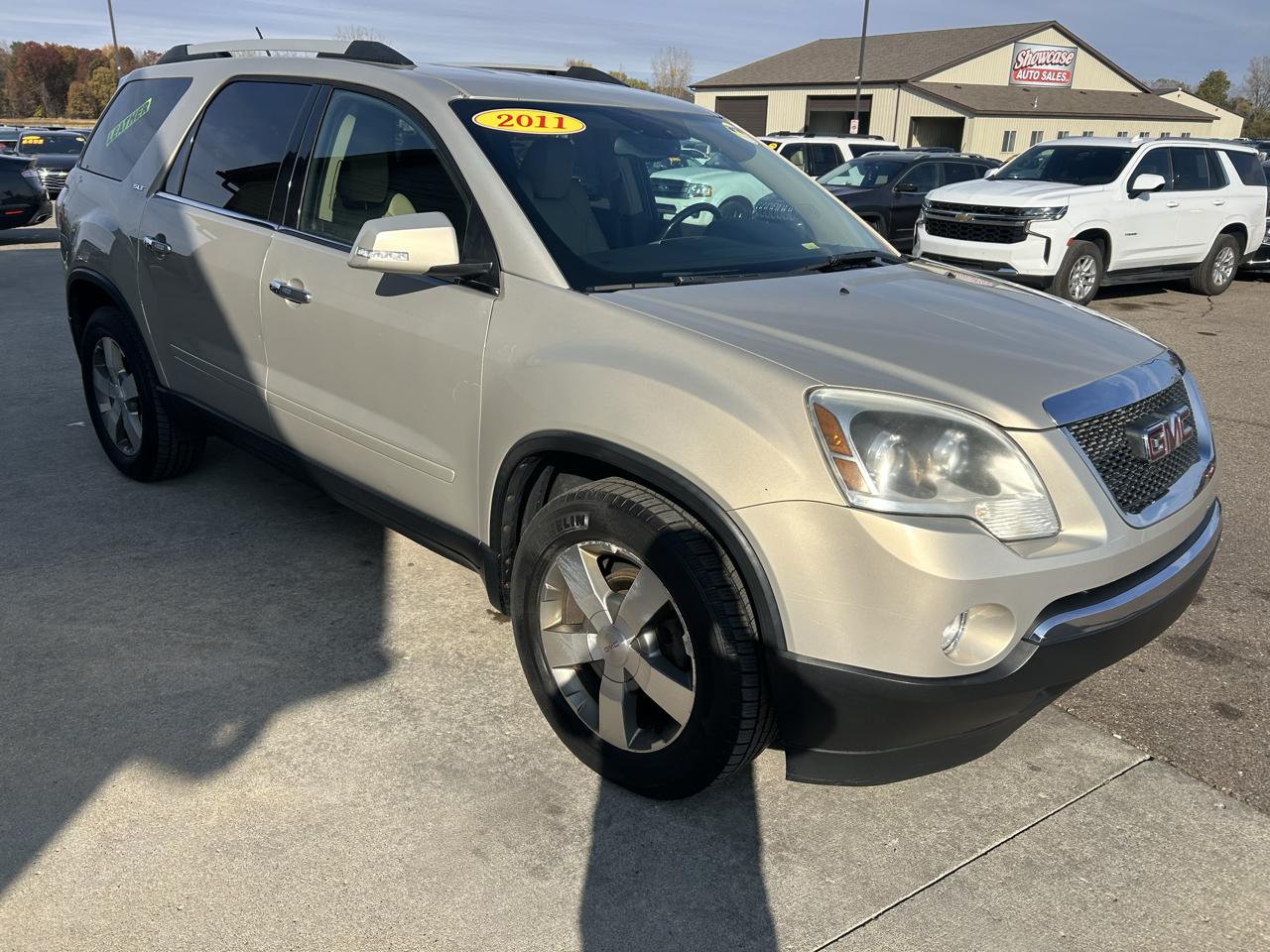 GMC Acadia FWD 4dr SLT2 2011