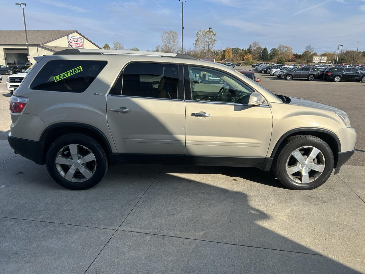 GMC Acadia FWD 4dr SLT2 2011