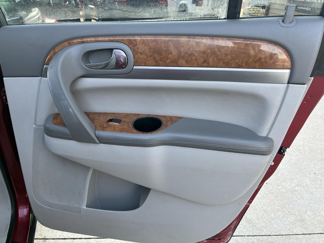 Buick Enclave AWD 4dr Leather 2012