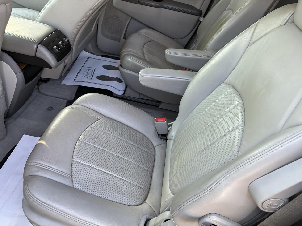 Buick Enclave AWD 4dr Leather 2012