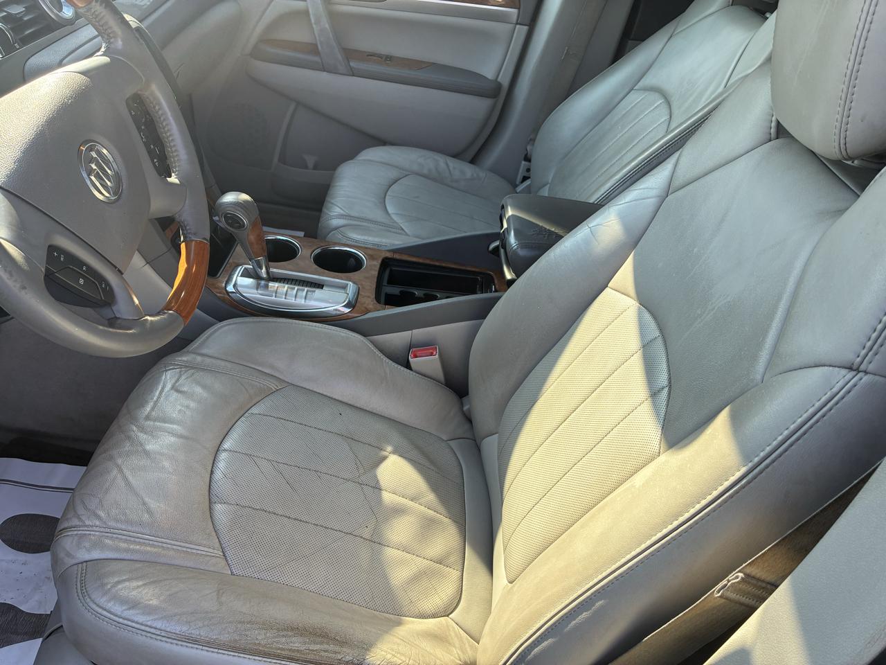 Buick Enclave AWD 4dr Leather 2012