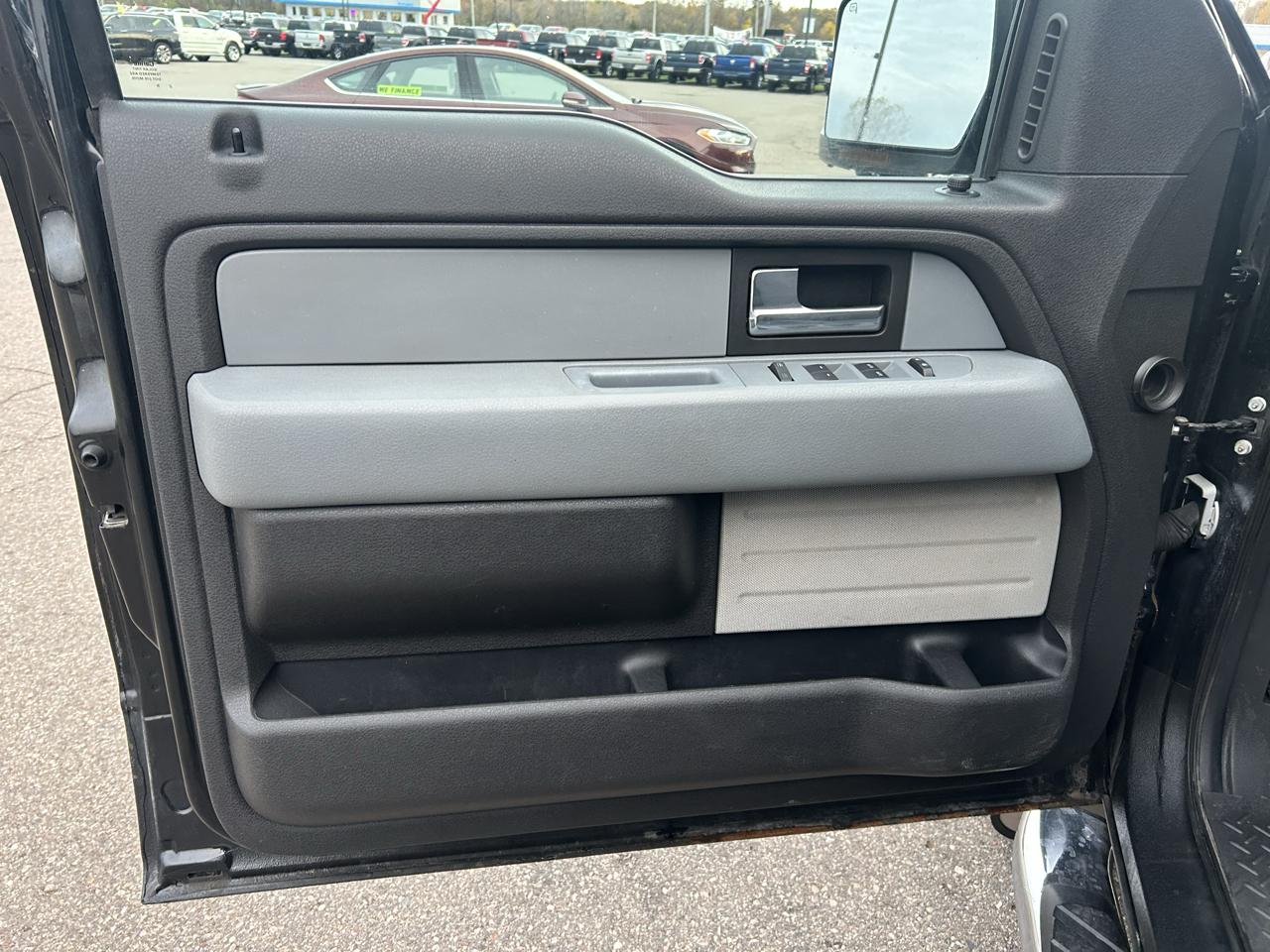 Ford F-150 4WD SuperCab 145" XLT 2012
