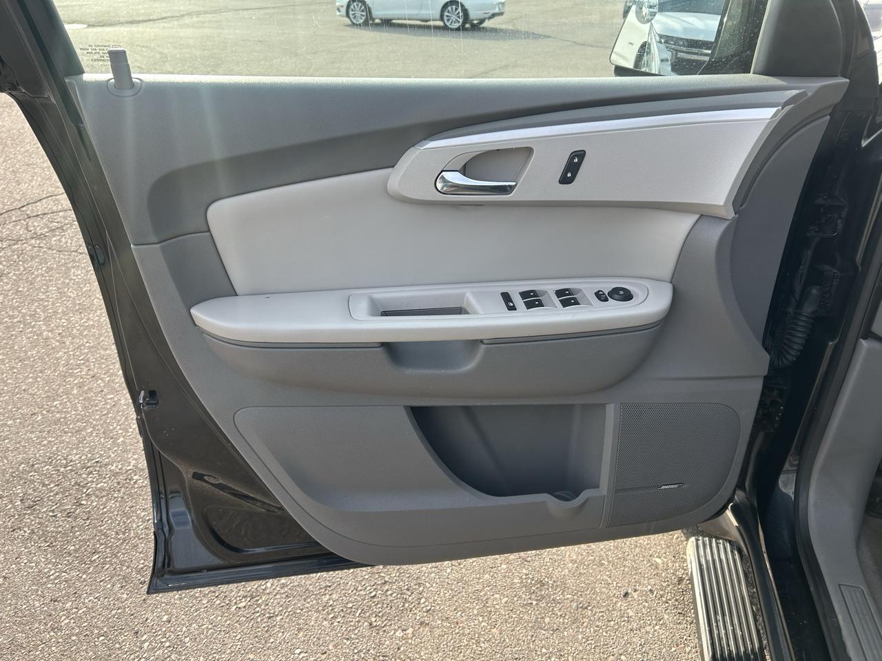 Chevrolet Traverse FWD 4dr LT w/1LT 2012