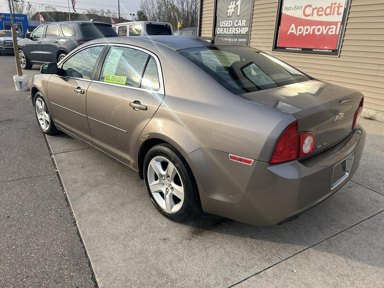 Chevrolet Malibu 4dr Sdn LS w/1LS 2010