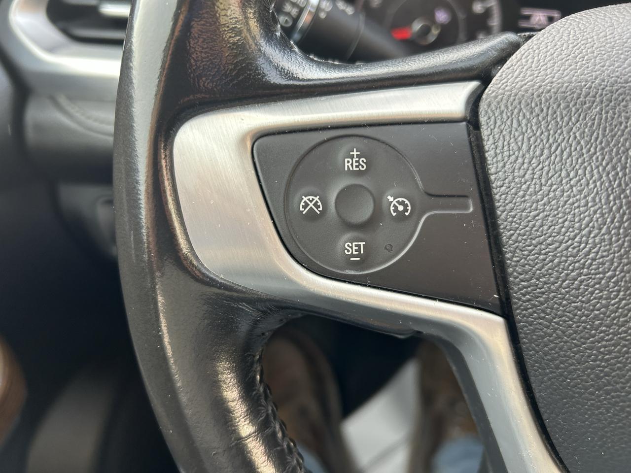 GMC Acadia AWD 4dr SLE w/SLE-2 2018