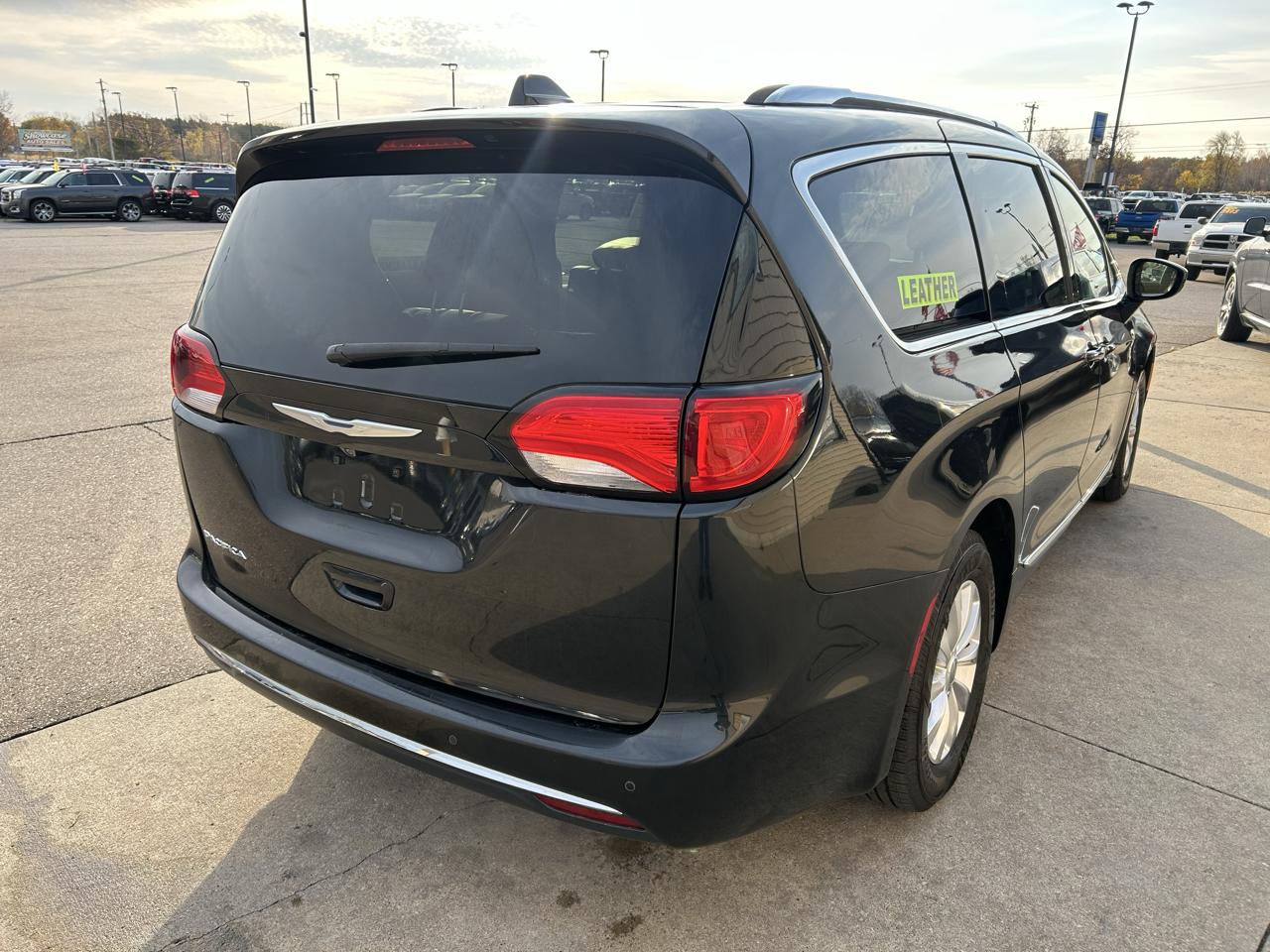 Chrysler Pacifica Touring L FWD 2018
