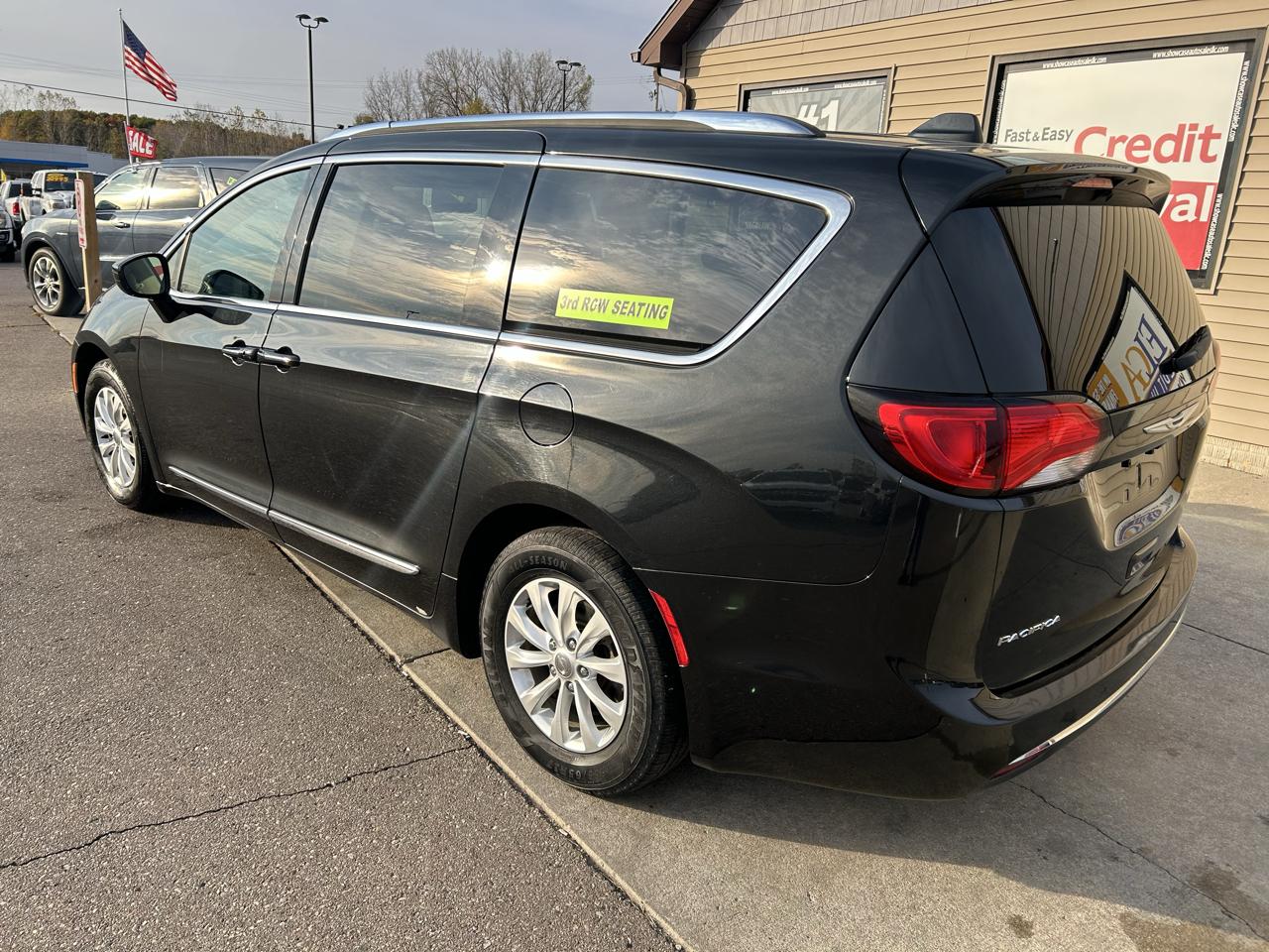 Chrysler Pacifica Touring L FWD 2018