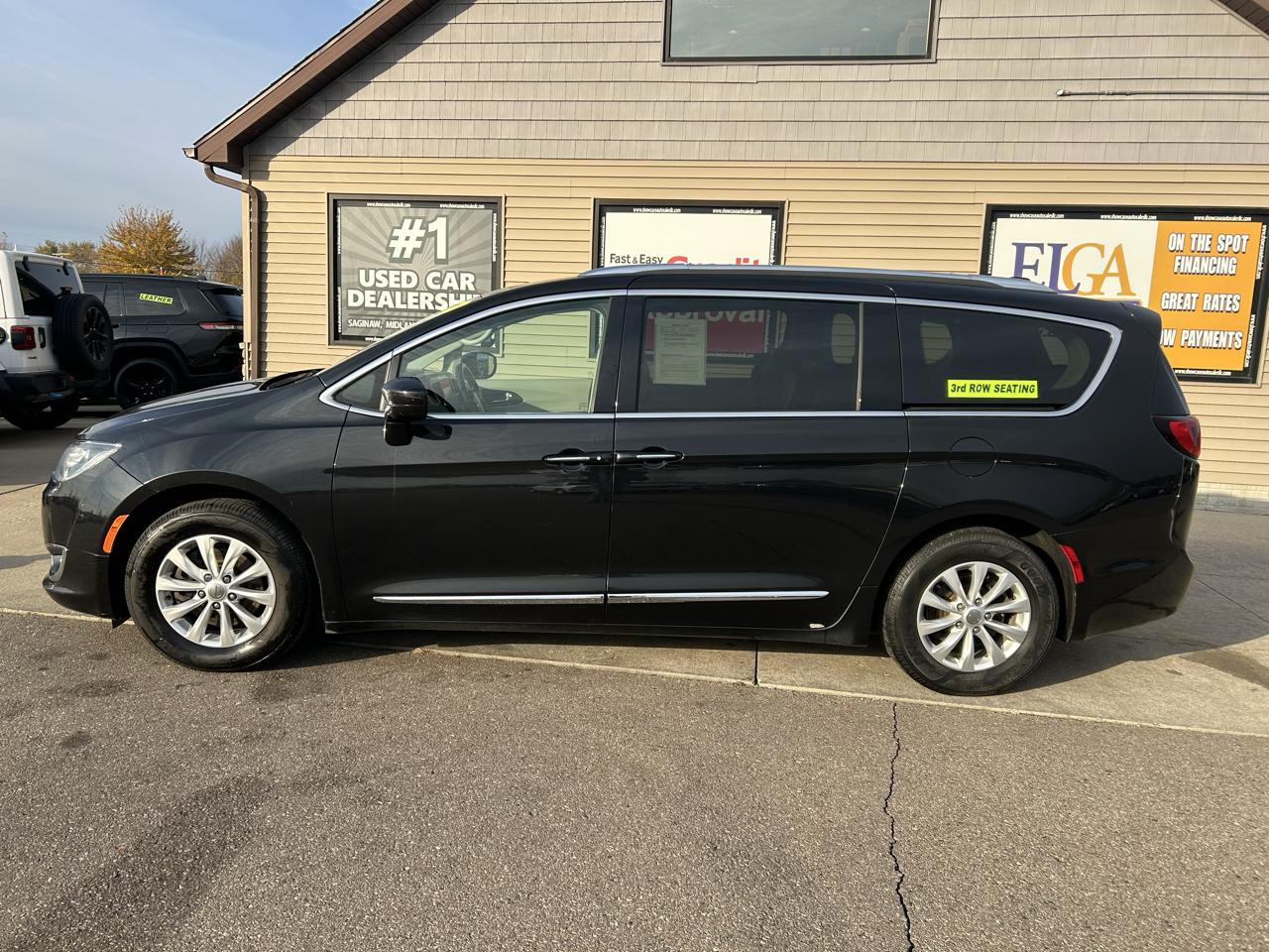 Chrysler Pacifica Touring L FWD 2018