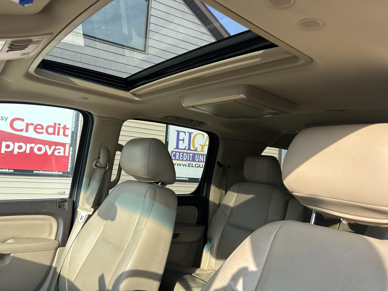 GMC Yukon XL AWD 4dr 1500 Denali 2013