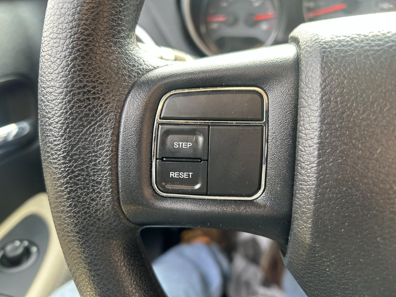 Dodge Avenger 4dr Sdn SE V6 2014