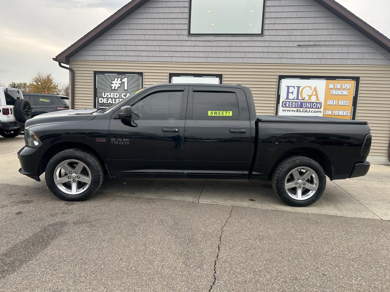 RAM 1500 4WD Crew Cab 140.5" Express 2014