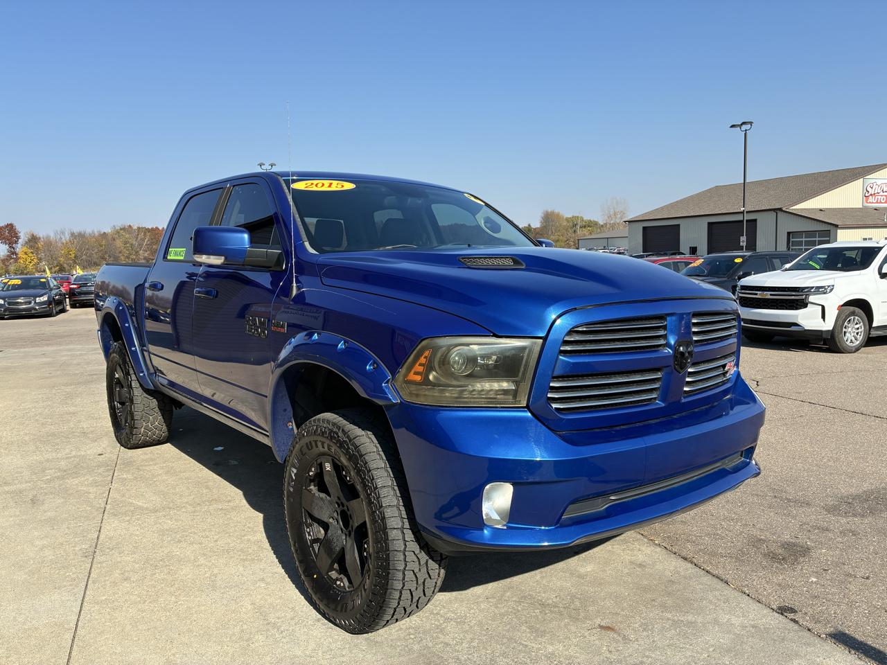 RAM 1500 4WD Crew Cab 140.5" Sport 2015