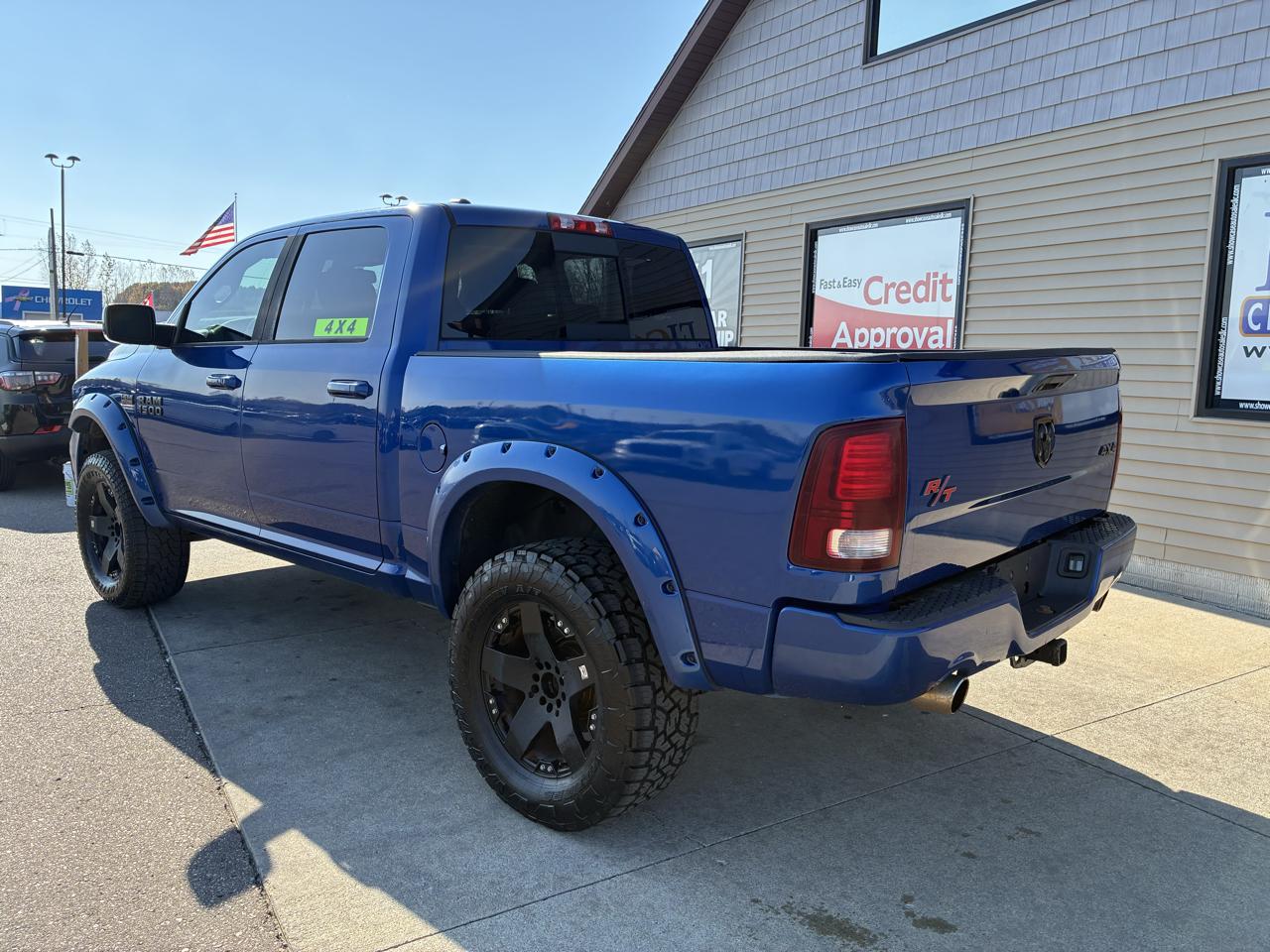 RAM 1500 4WD Crew Cab 140.5" Sport 2015