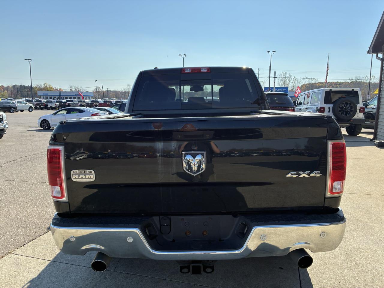 RAM 1500 4WD Crew Cab 140.5" Longhorn 2016