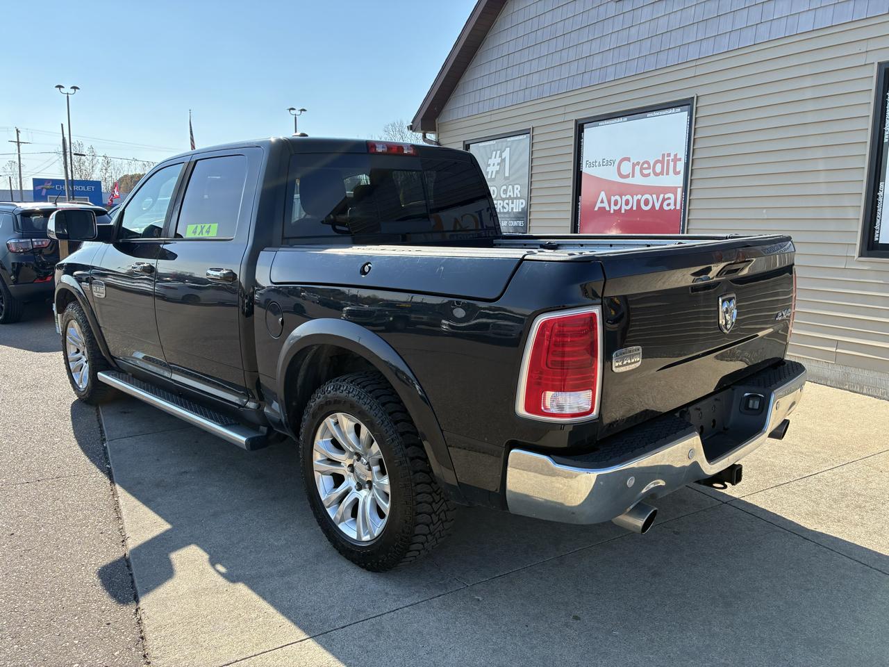 RAM 1500 4WD Crew Cab 140.5" Longhorn 2016