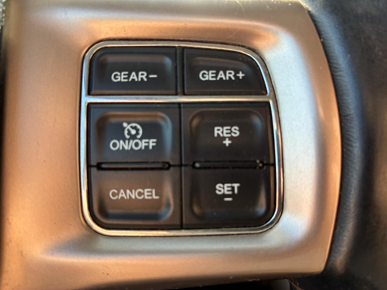 RAM 1500 4WD Crew Cab 140.5" Longhorn 2016
