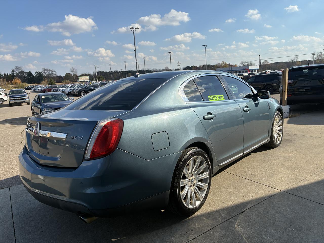 Lincoln MKS 4dr Sdn 3.7L FWD 2010