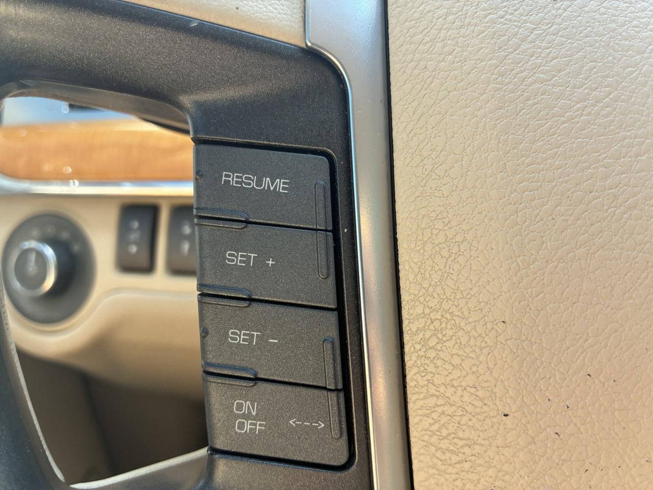Lincoln MKS 4dr Sdn 3.7L FWD 2010