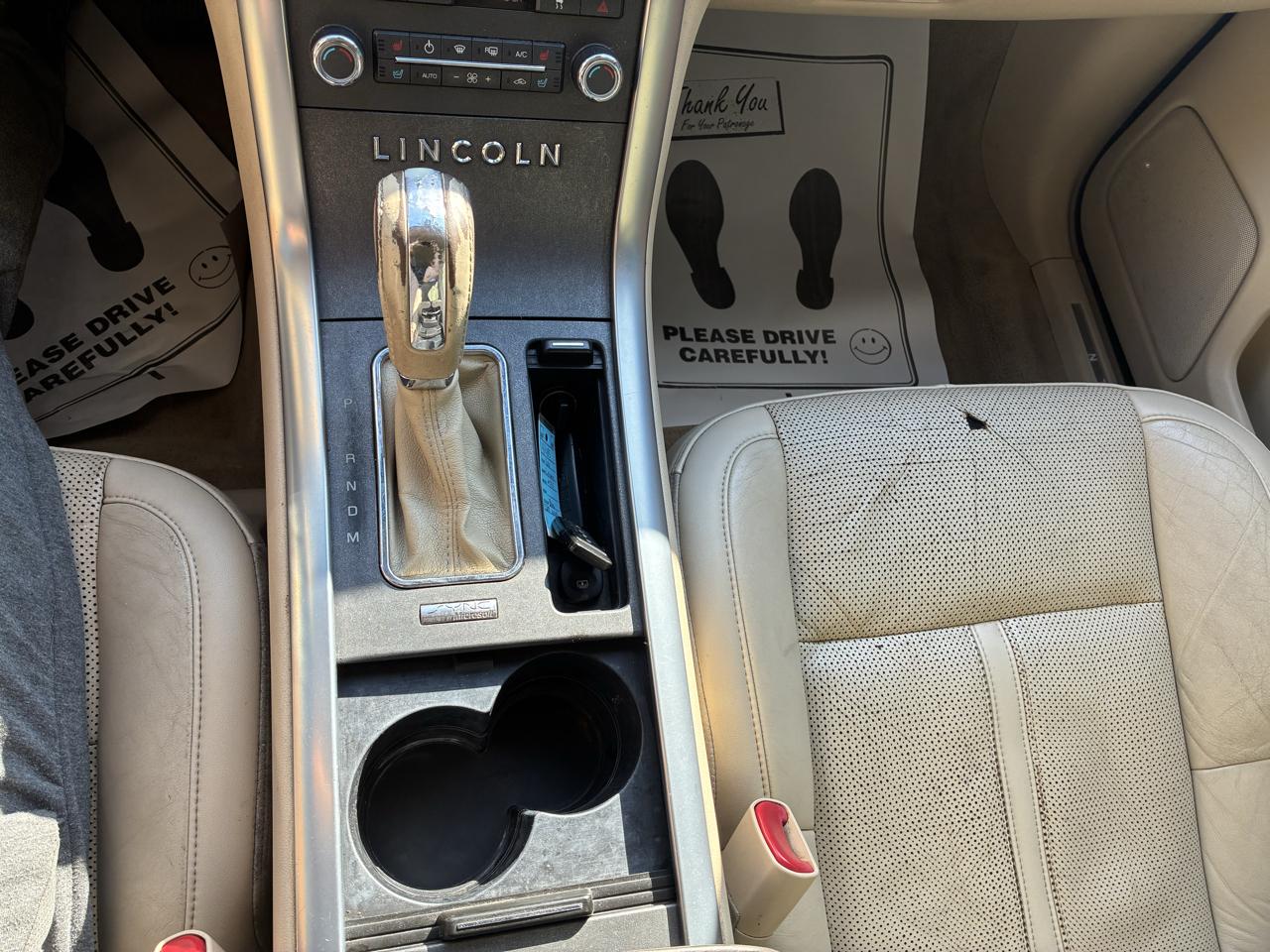 Lincoln MKS 4dr Sdn 3.7L FWD 2010