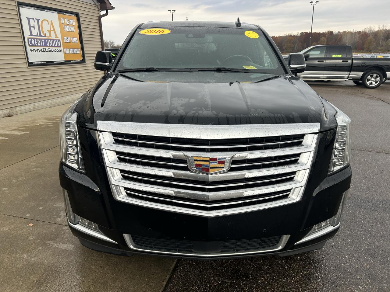 Cadillac Escalade ESV 4WD 4dr Platinum 2016