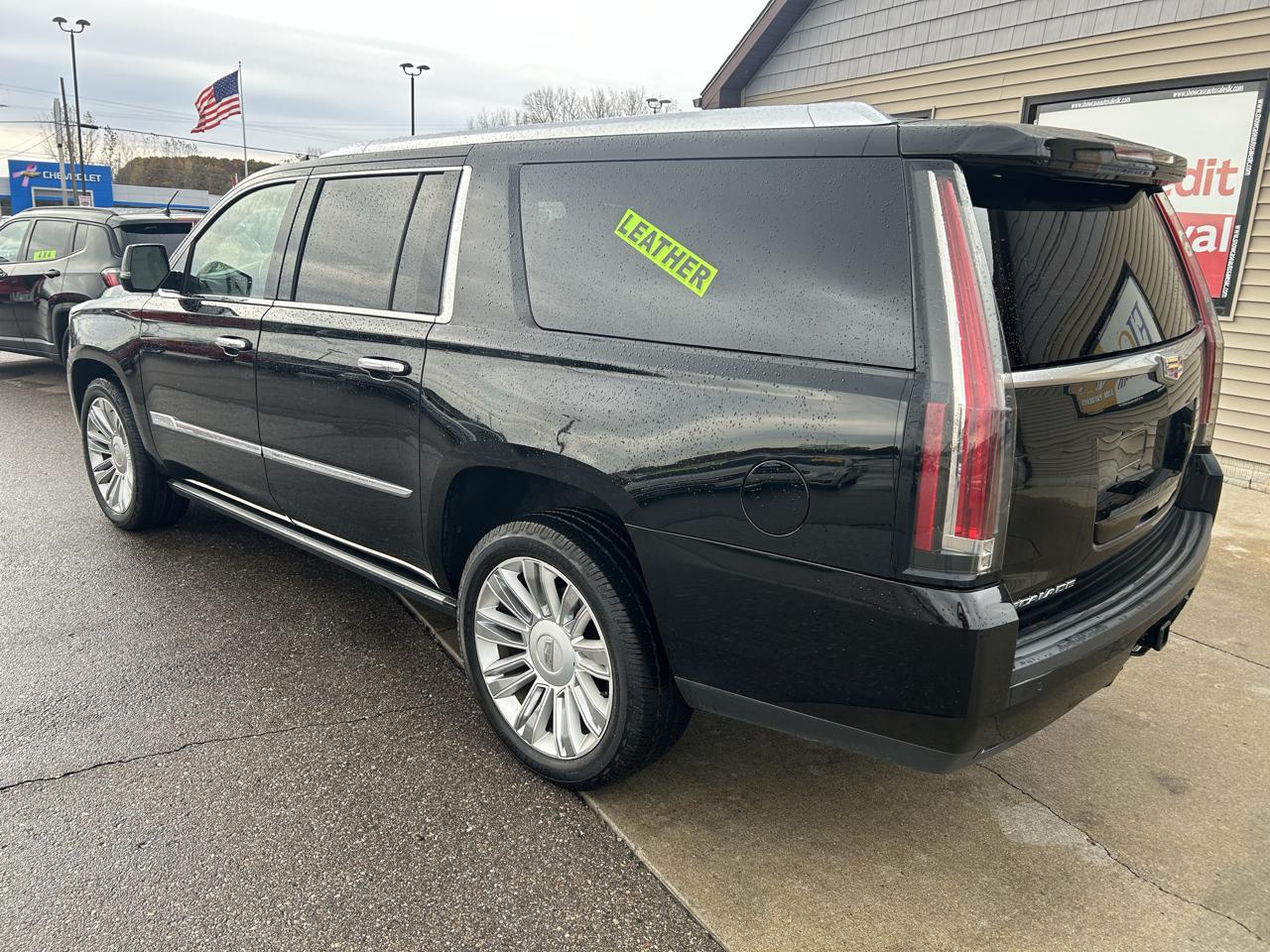 Cadillac Escalade ESV 4WD 4dr Platinum 2016