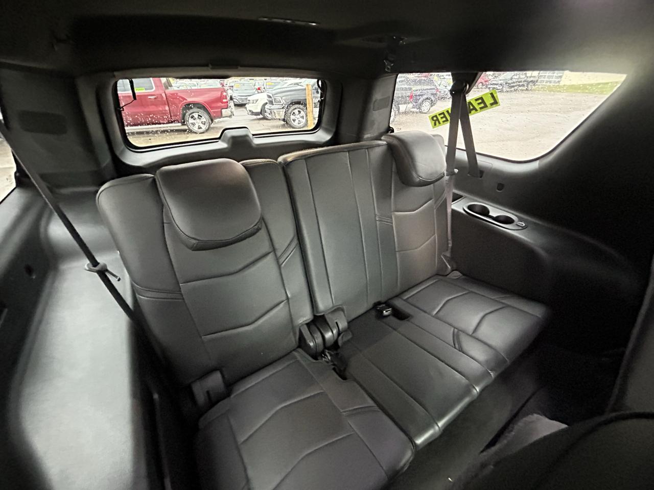 Cadillac Escalade ESV 4WD 4dr Platinum 2016