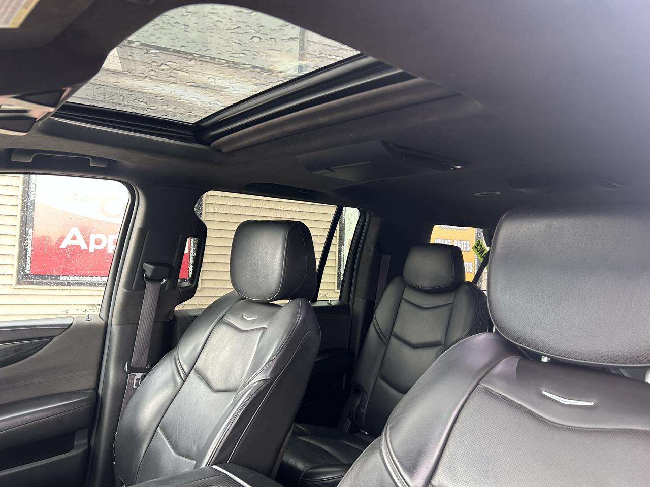 Cadillac Escalade ESV 4WD 4dr Platinum 2016