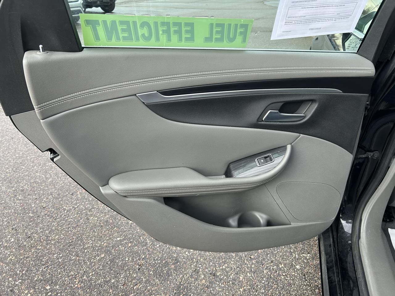 Chevrolet Impala 4dr Sdn LT w/1LT 2017