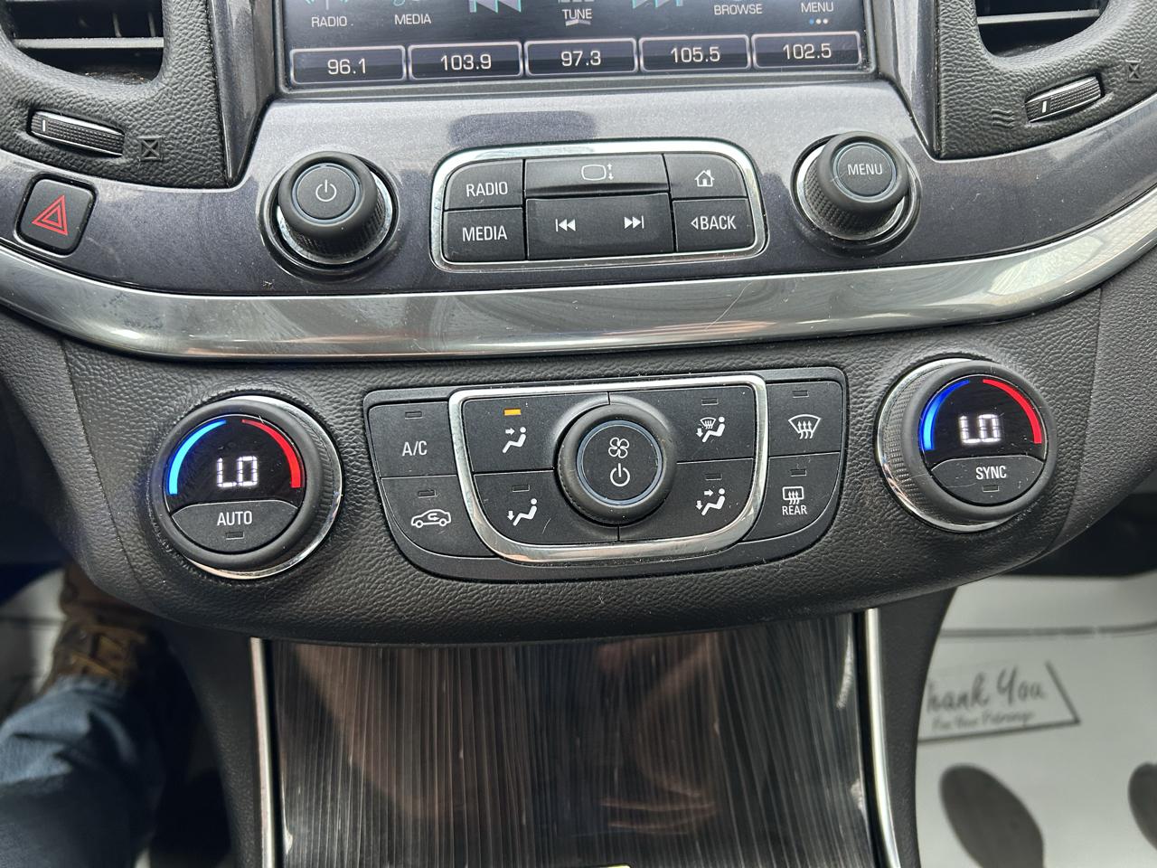 Chevrolet Impala 4dr Sdn LT w/1LT 2017