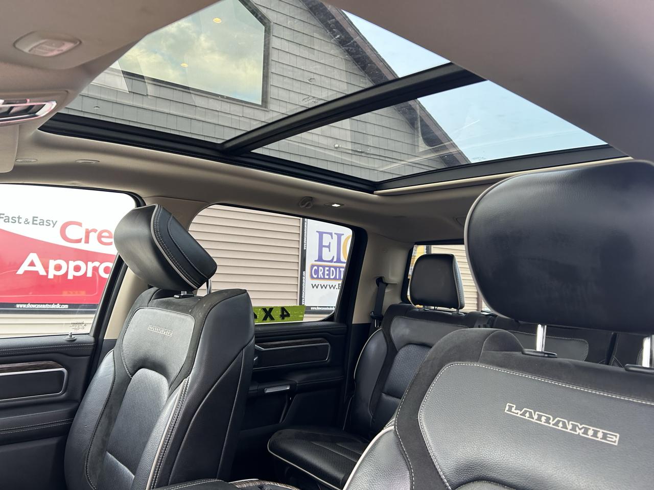 RAM 1500 Laramie 4x4 Crew Cab 5'7" Box 2019