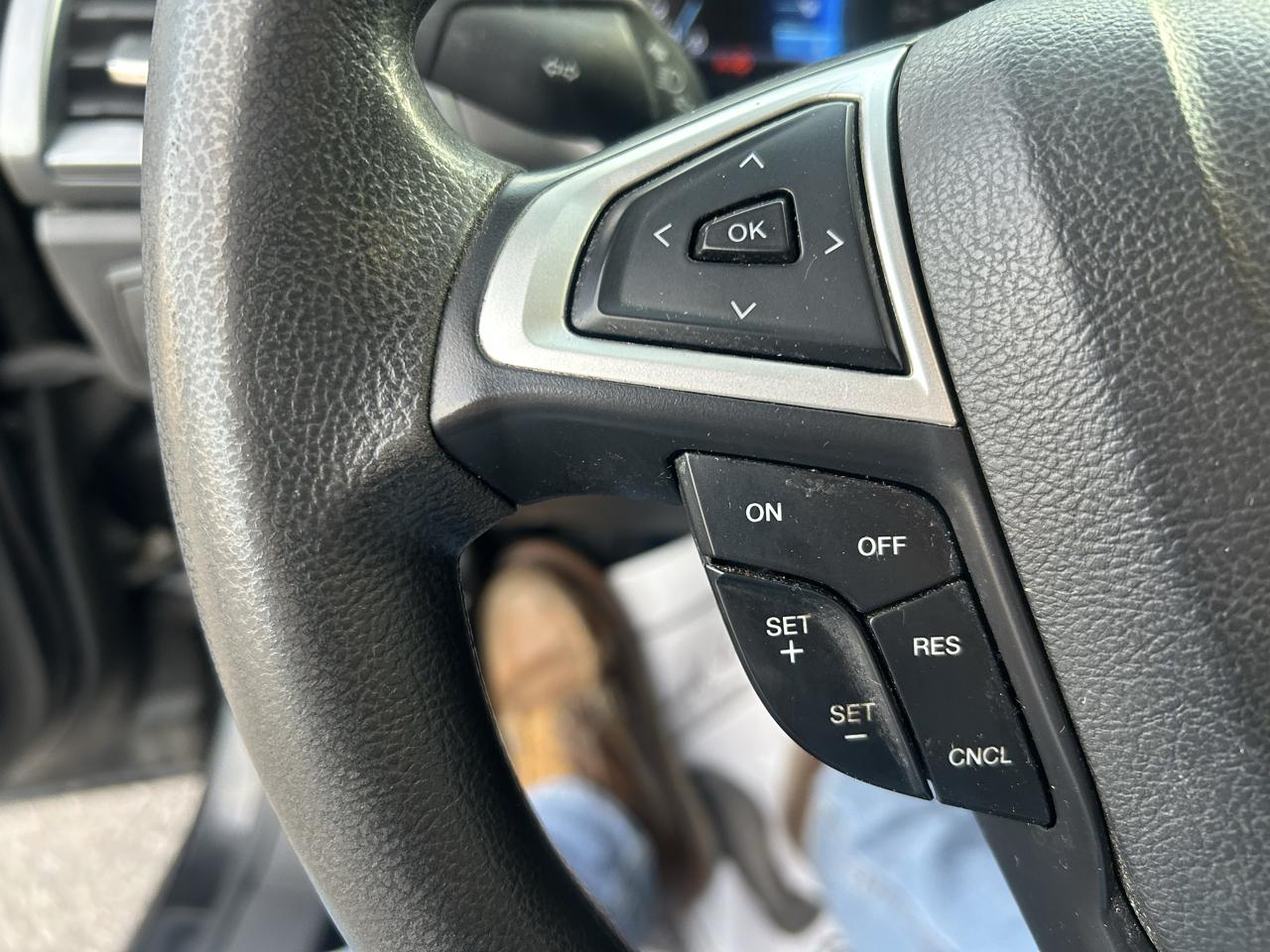Ford Fusion 4dr Sdn SE FWD 2014