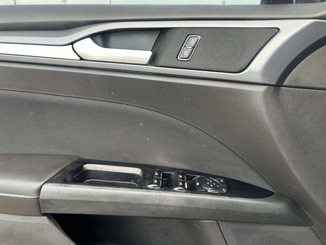 Ford Fusion 4dr Sdn SE FWD 2014