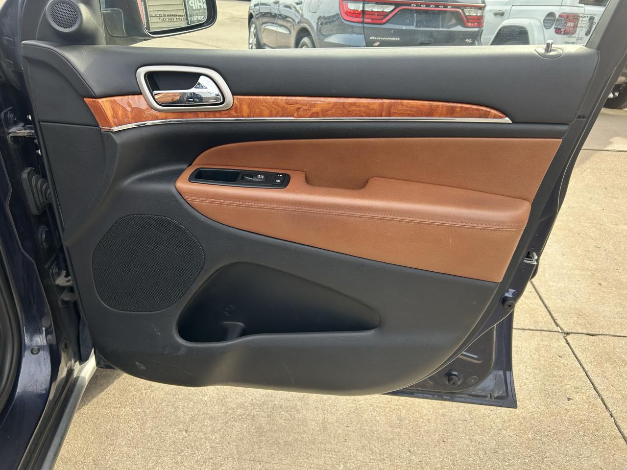 Jeep Grand Cherokee 4WD 4dr Overland 2012