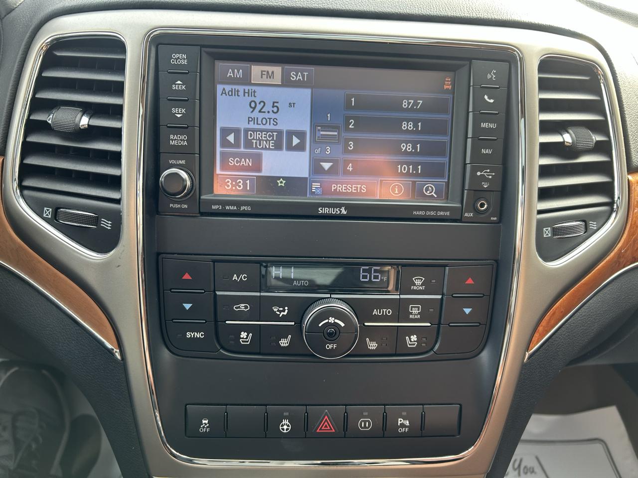 Jeep Grand Cherokee 4WD 4dr Overland 2012