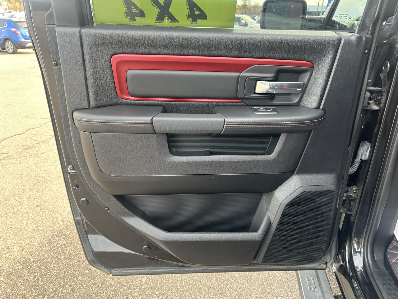 RAM 1500 Rebel 4x4 Crew Cab 5'7" Box 2017