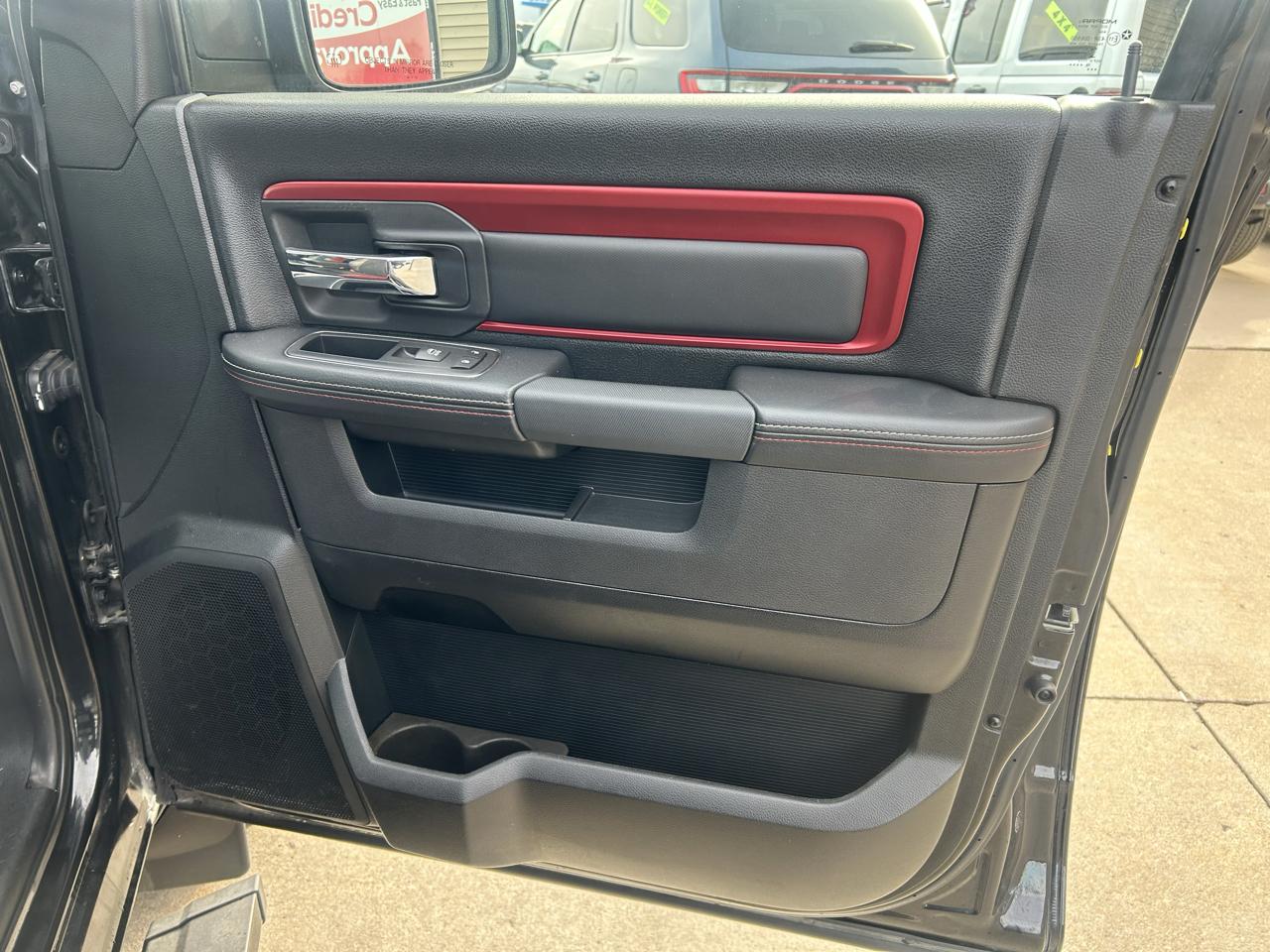 RAM 1500 Rebel 4x4 Crew Cab 5'7" Box 2017